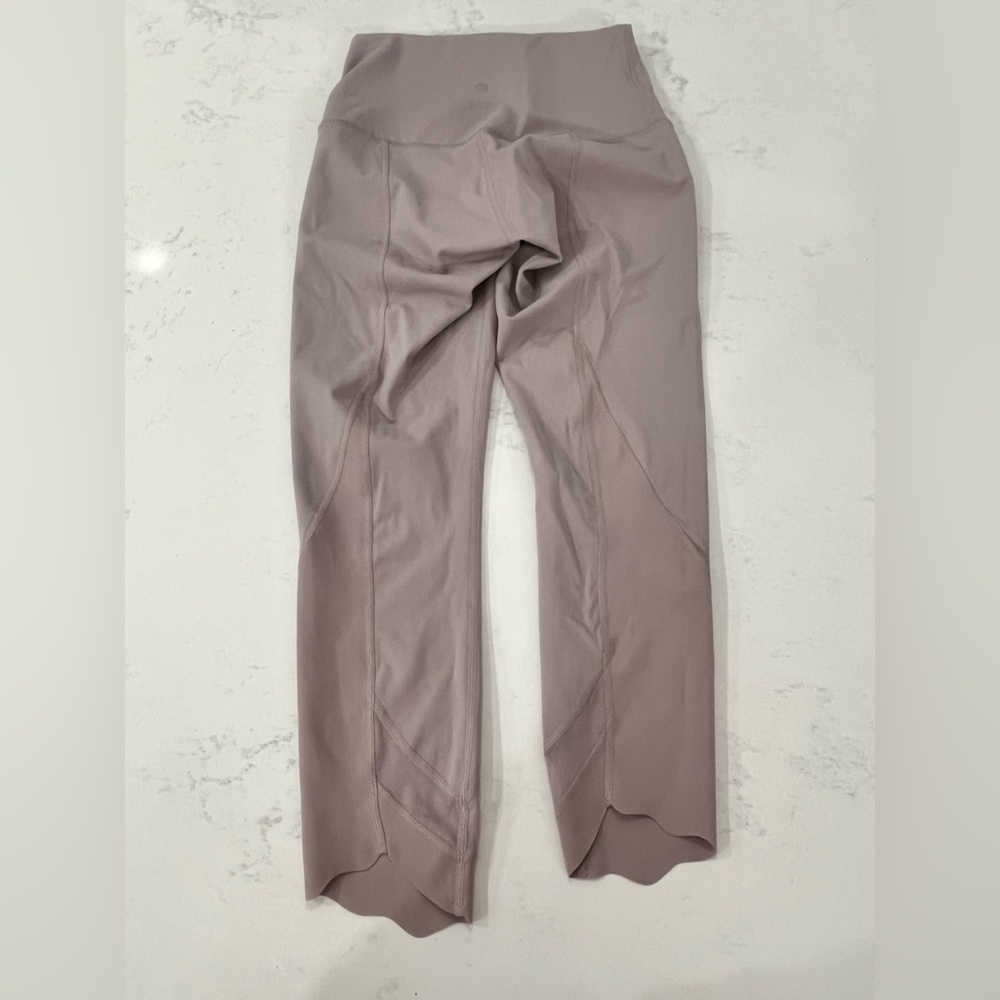 Lululemon Wunder Under Crop High-Rise *Roll Down Scallop Full-On Luxtreme 23" - Picture 4 of 5
